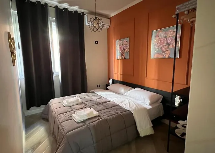 Central Apartment Myslym Shyri